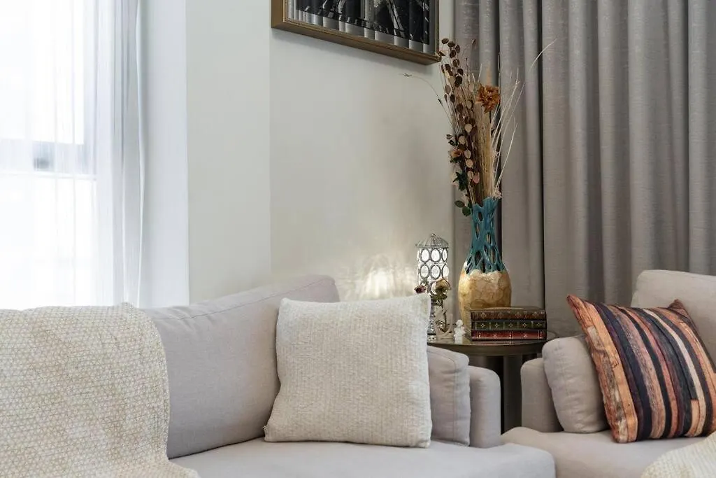 1 Bedroom - 12 Min From Downtown - Azizi Riviera Dubai Apartment